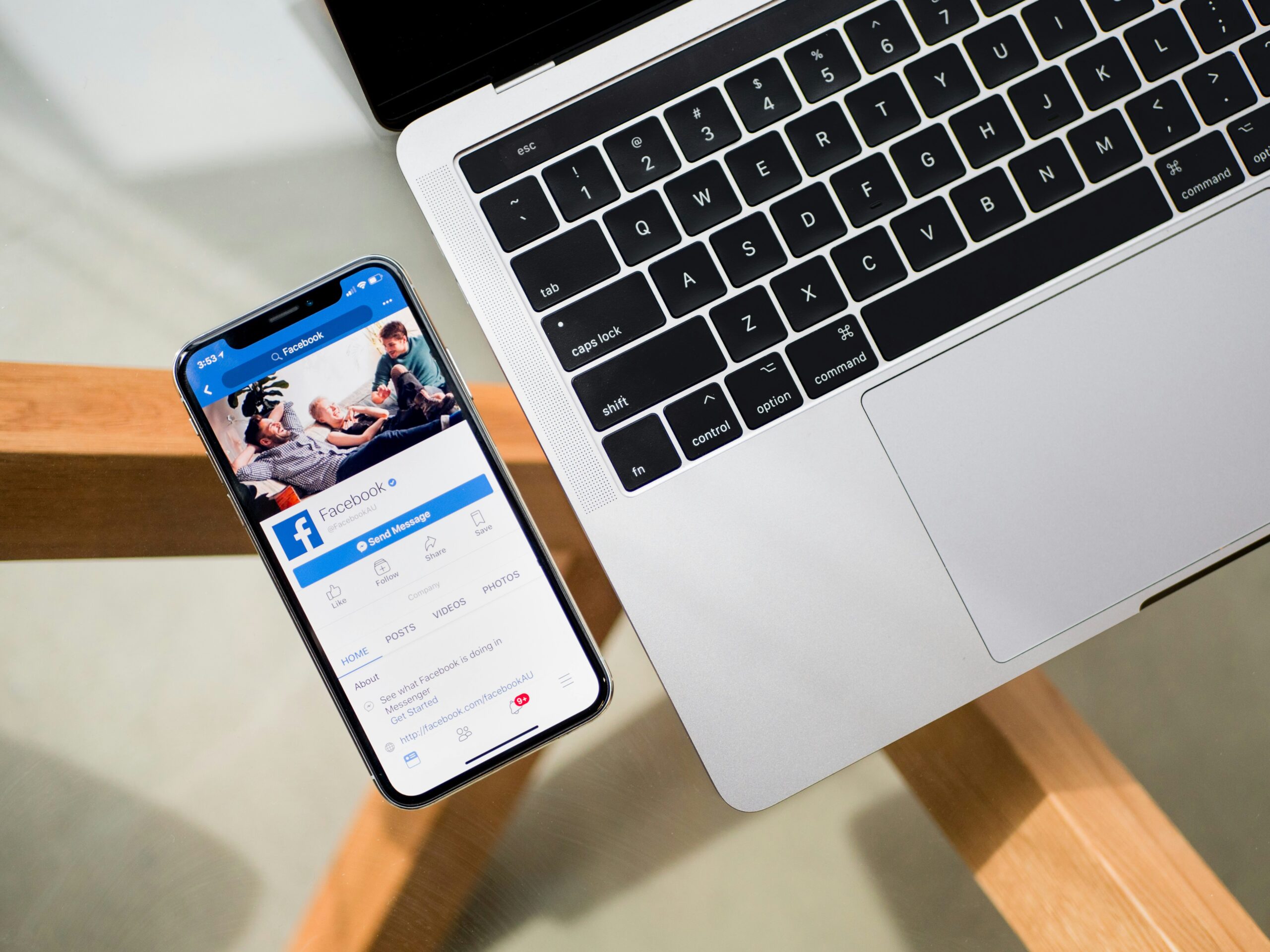 The Difference Between Social Media Management and Social Media Marketing